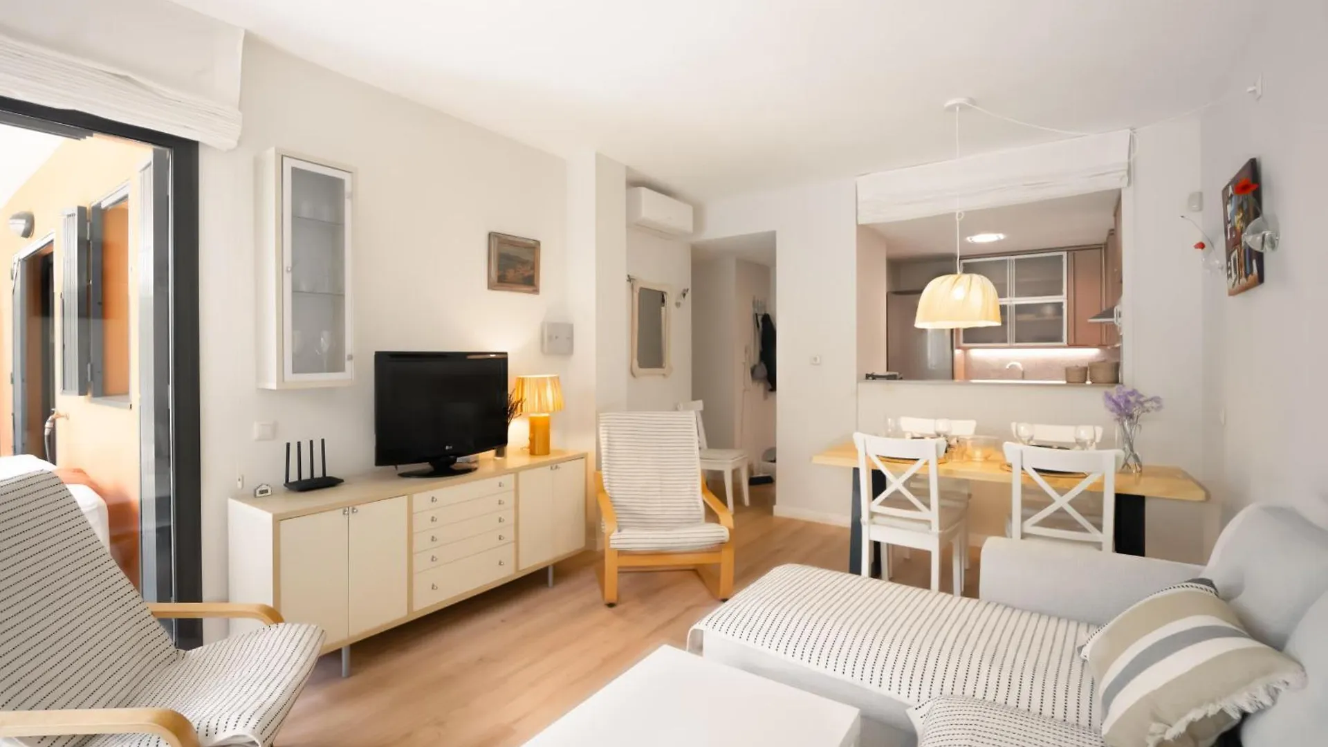 Apartment With Garden And Terrace 료렛 드 마르 0*,  스페인