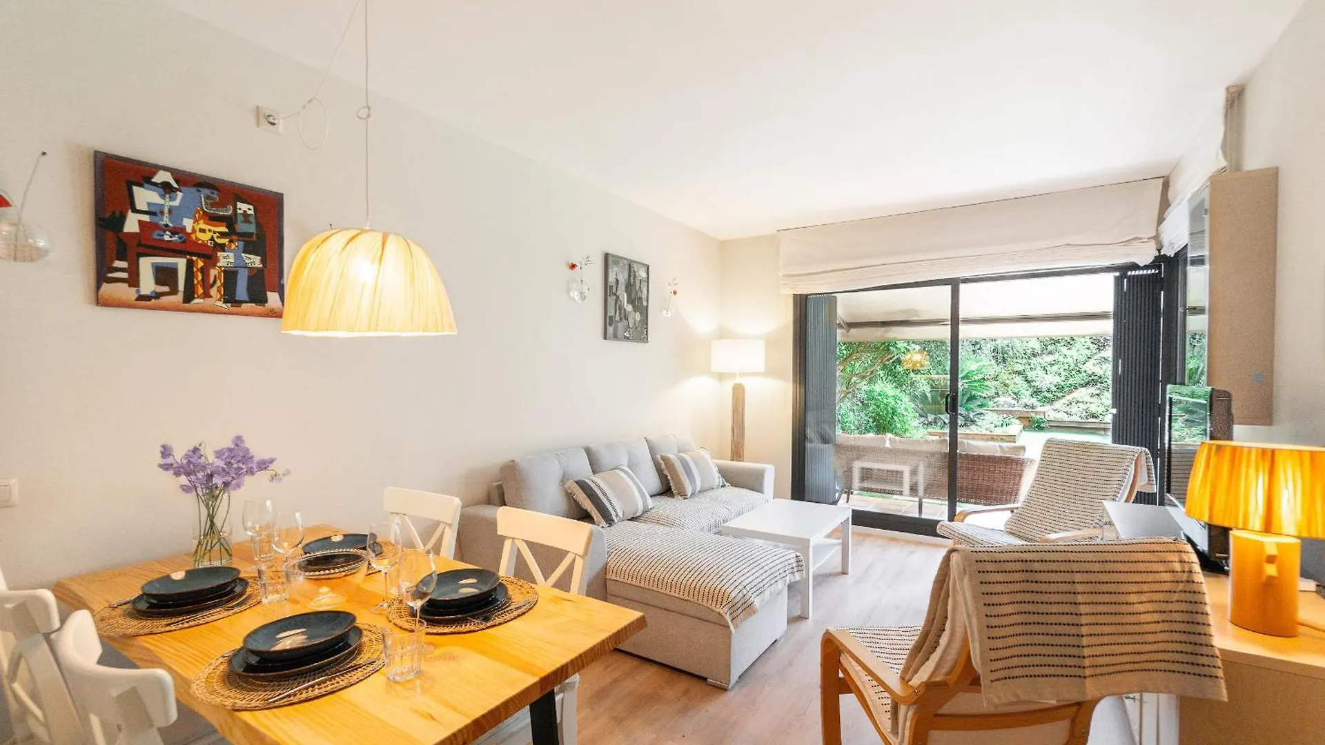 Apartment With Garden And Terrace 료렛 드 마르